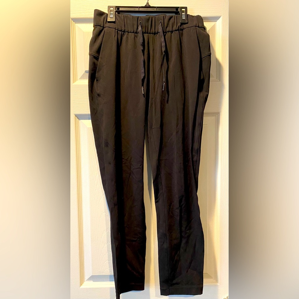 Lululemon On The Fly Pants Size 4